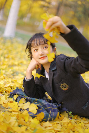 丝袜美腿噜噜