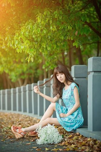 美女游泳裸体的视频