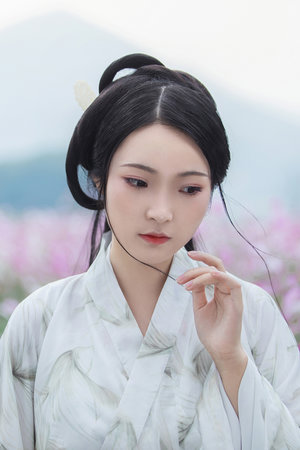 欧美阴蒂黑又大毛茸茸
